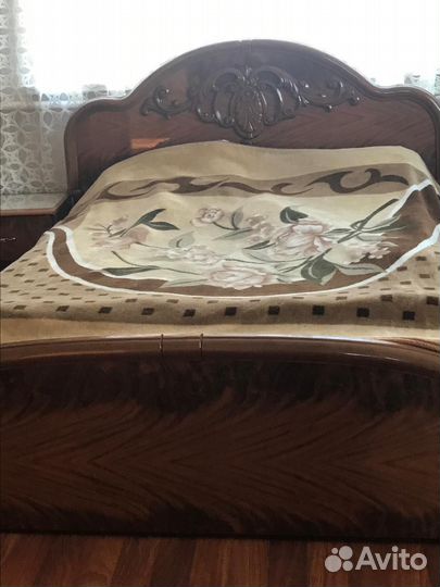 Спальный гарнитур бу