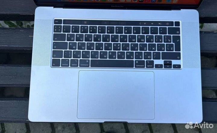 MacBook Pro 16 2019 16/512 как новый