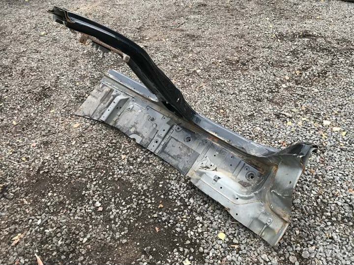 Порог кузова правый Mitsubishi Pajero Sport KS1W