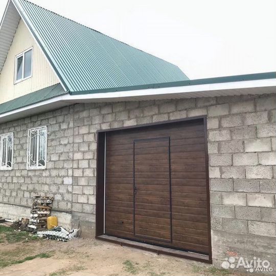 Гаражные секционные ворота 2500*2000мм Алютех