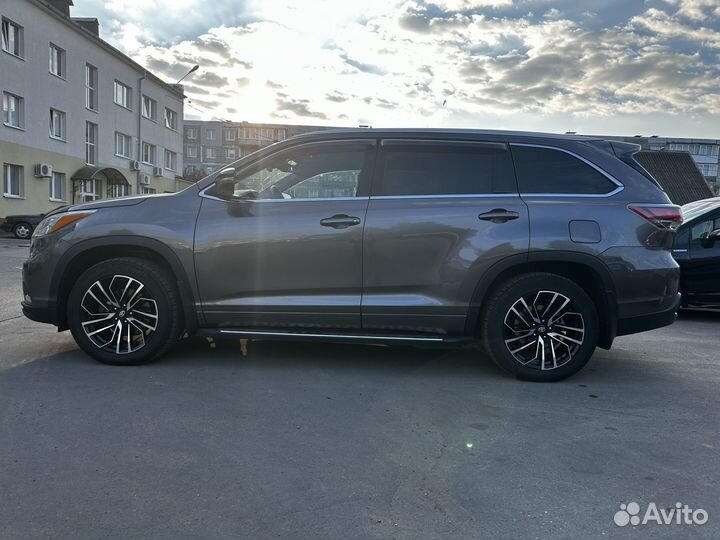 Toyota Highlander 3.5 AT, 2015, 155 000 км