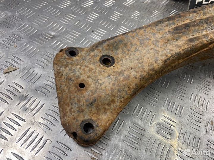 Балка задняя (подрамник) задняя Toyota Carina E