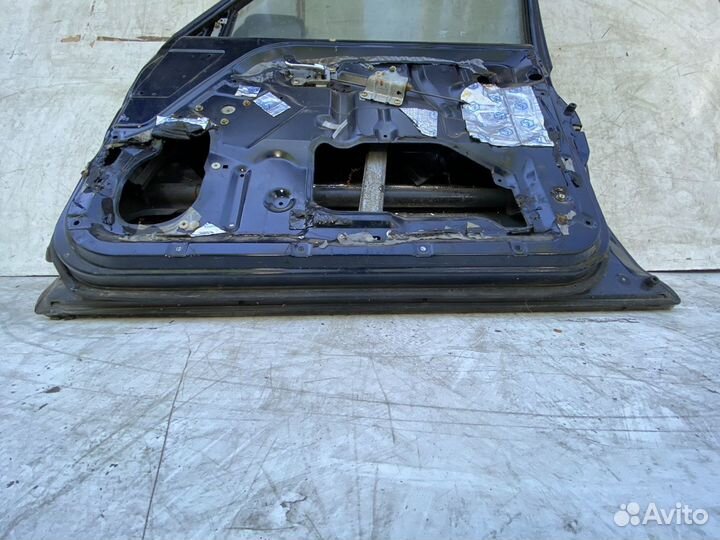 Mitsubishi pajero 2 передняя правая дверь