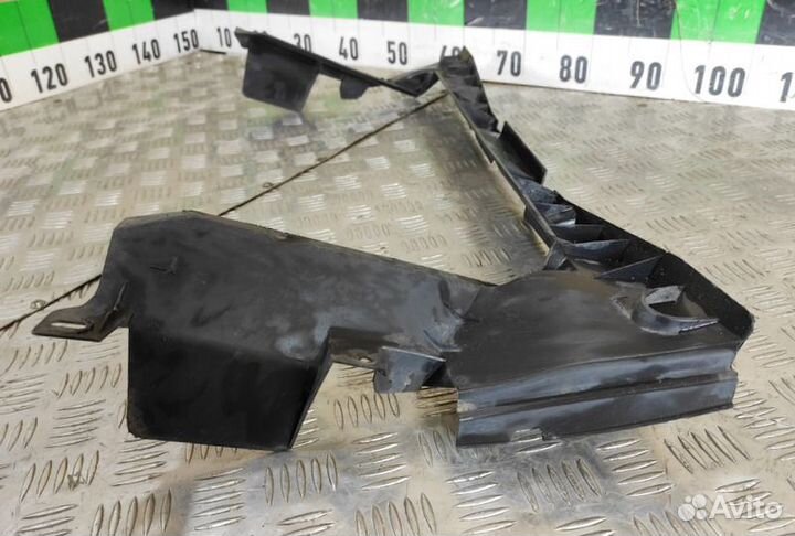 Дефлектор радиатора Renault Logan 2005 2014