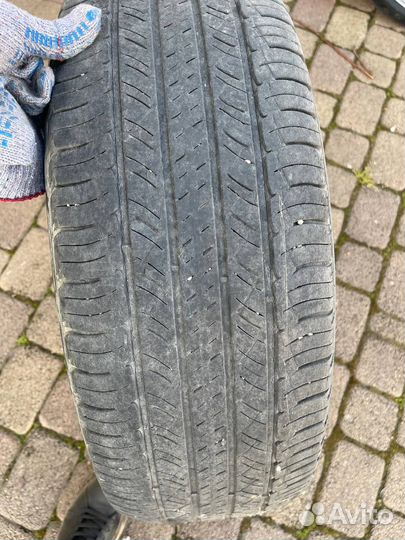 Michelin Latitude Tour HP 215/60 R17