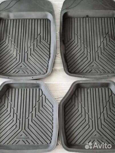 Коврики в авто (универсальные)