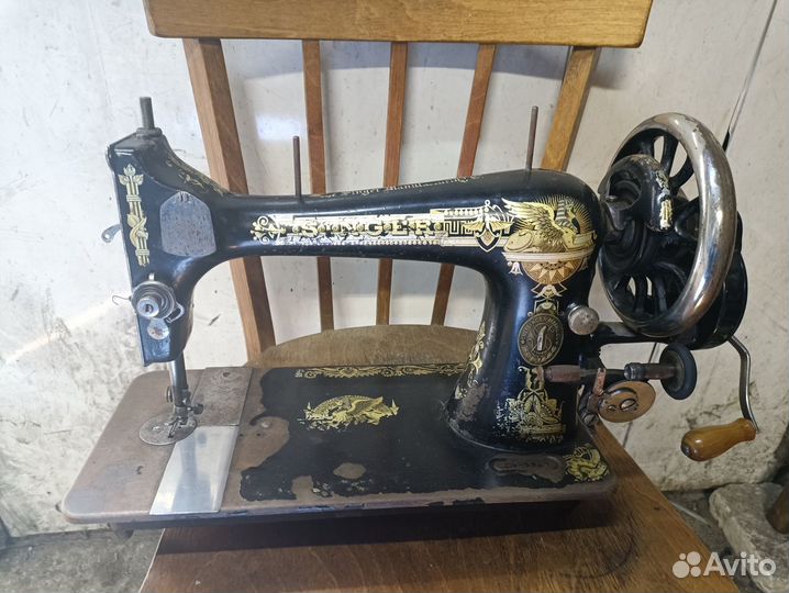 Швейная машина Singer