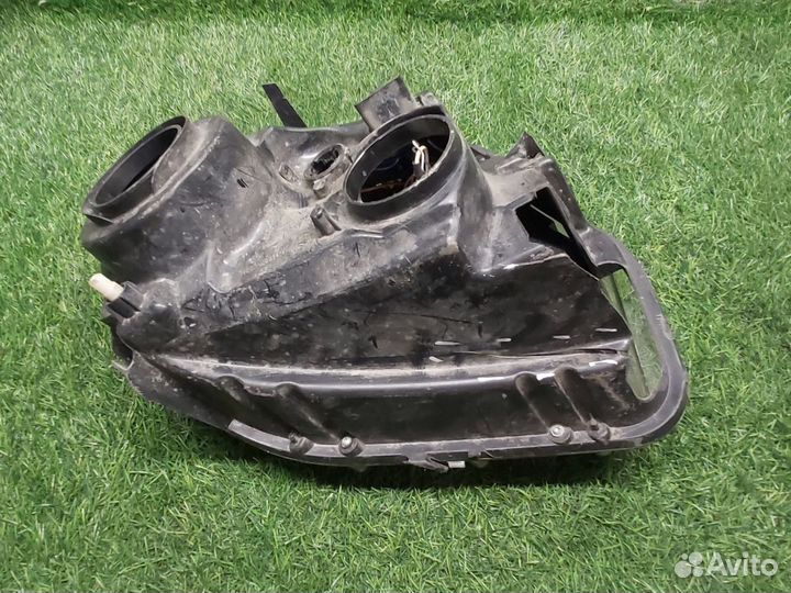 Фара левая Renault Duster 1