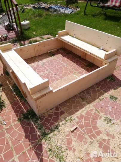 Песочница с крышкой