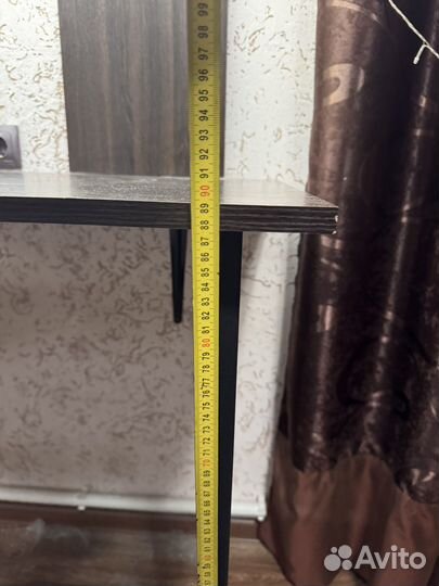 Стол и полка