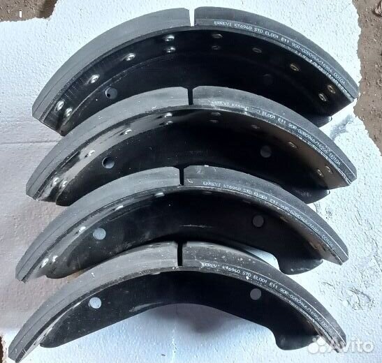 Комплект колодок тормозных на iveco EuroTrakker