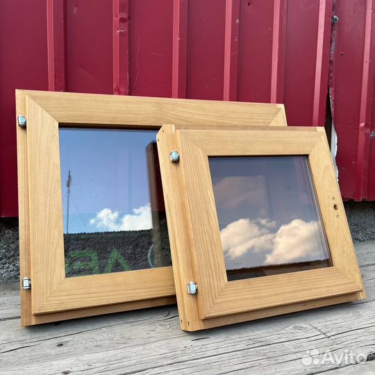 Окно для бани Термоосина из дерева деревянное