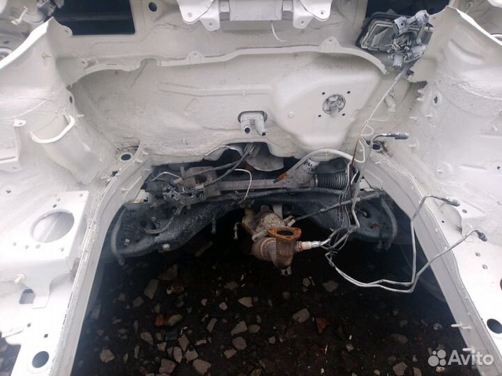 Передний подрамник Фольксваген Поло