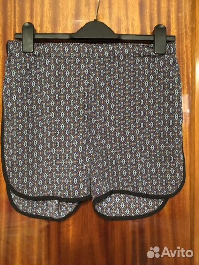 Шорты Kontatto Италия (44/46)