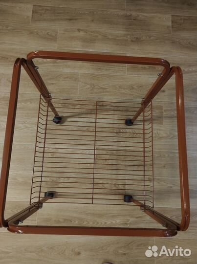 Подставка для клетки