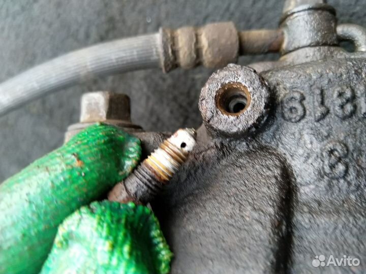 Суппорт задний левый рено колеос 1