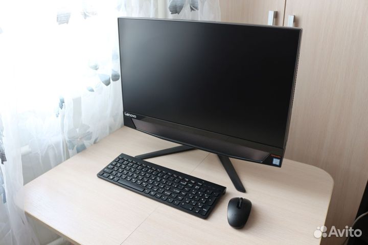 Моноблок Lenovo IdeaCenter 720-24IKB (f0cm003urk)