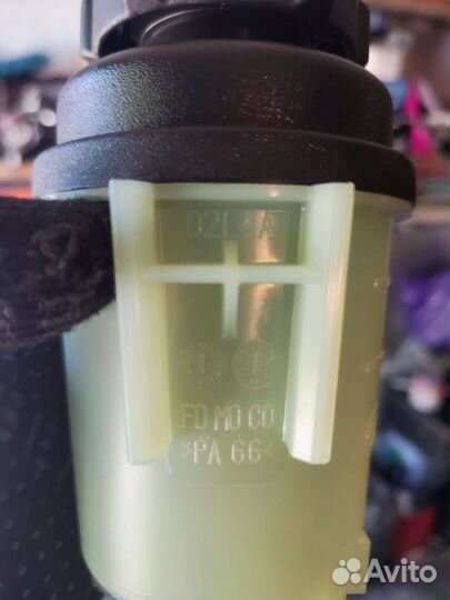 Бачок гур Ford 1377314