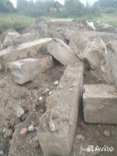 Фундаментные блоки б/у 5,6
