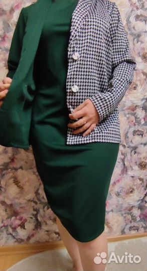 Костюм женский