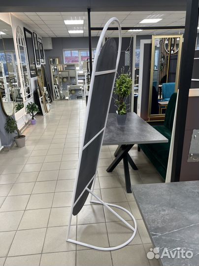 Зеркало напольное в золотой метал.раме