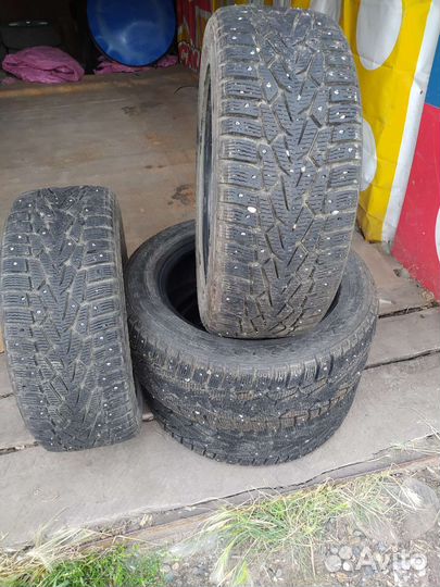 Nokian Tyres Hakkapeliitta 7 215/55 R16 97T