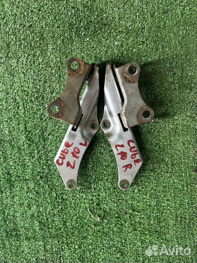 Петли капота Nissan cube z 10