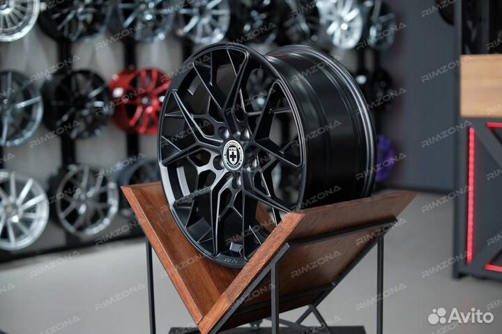 Литой диск HRE R18 5x114.3