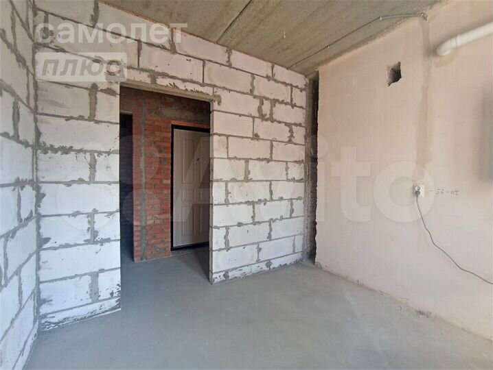 2-к. квартира, 47 м², 1/3 эт.