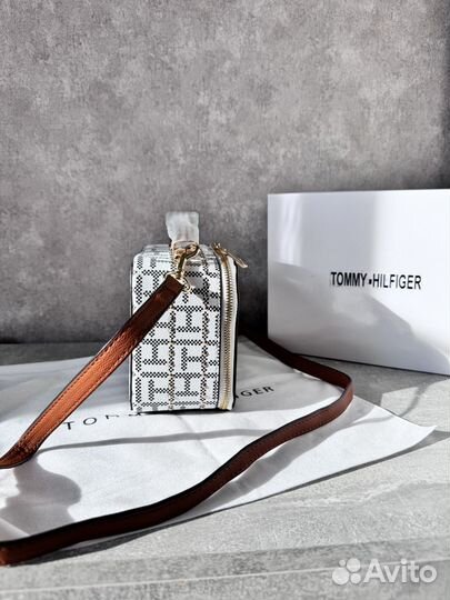 Сумка Tommy Hilfiger
