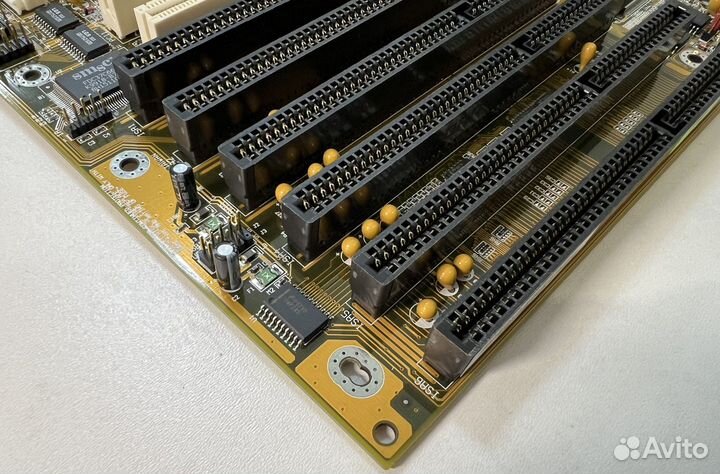 DFI itox G7VP2