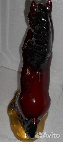 Конь и крокодил сувенир интерьер