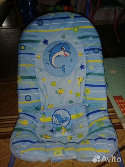 Шезлонг, кроватка, стульчик для кормления