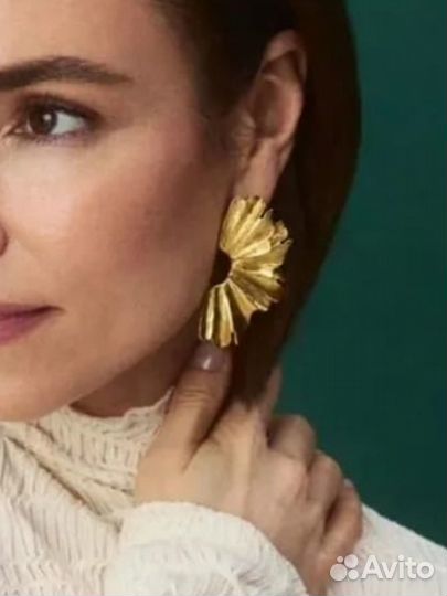 Серьги бижутерия