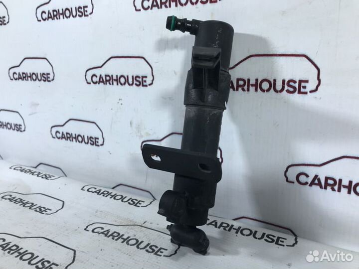 Форсунка омывателя фар передняя правая Volkswagen