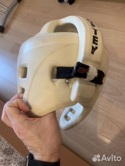 Шлем топ-тен белый