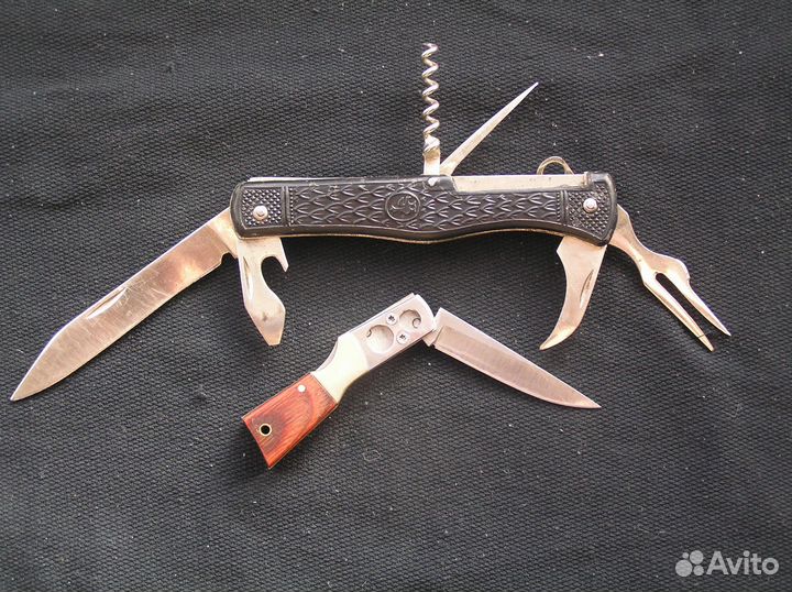 Два складных ножика