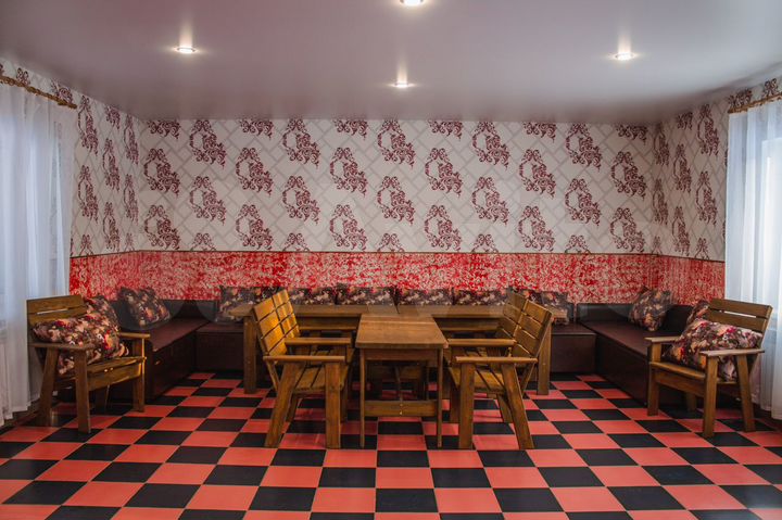 Коттедж 170 м² на участке 100 сот.