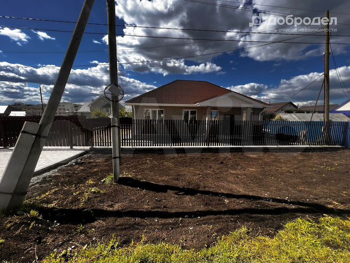 Коттедж 117 м² на участке 8 сот.