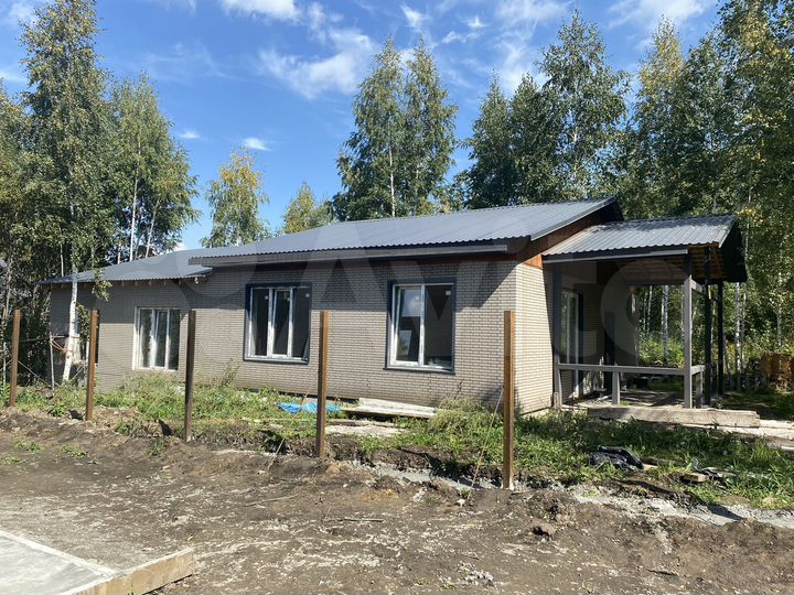 Коттедж 70 м² на участке 5 сот.