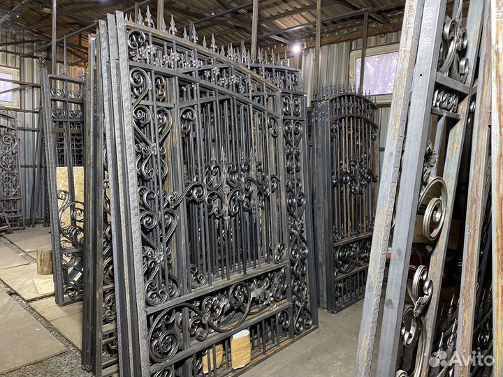 Каркасы распашных ворот новые, в наличии