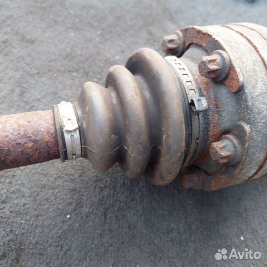 Привод задний Bmw 120D E87 LCI N47 2008