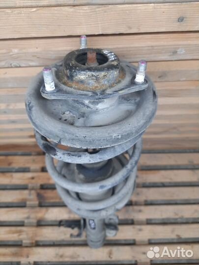 Mitsubishi ASX 1.8 - амортизатор передний правый