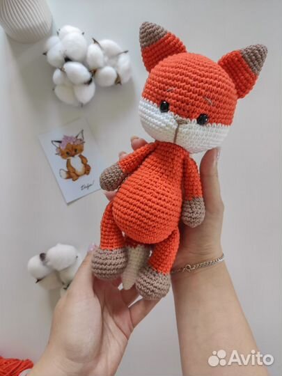 Вязаная игрушка Лисёнок