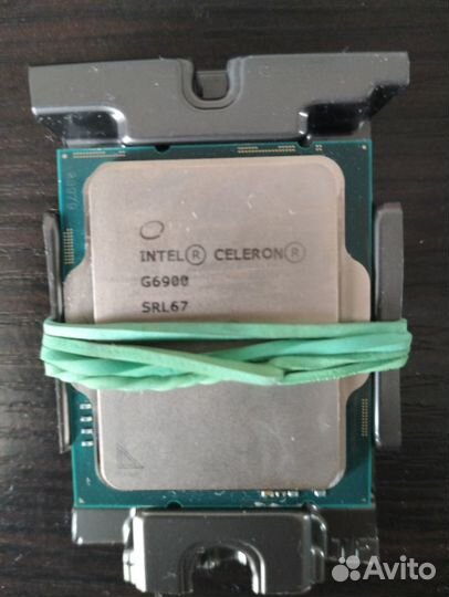 Celeron g6900