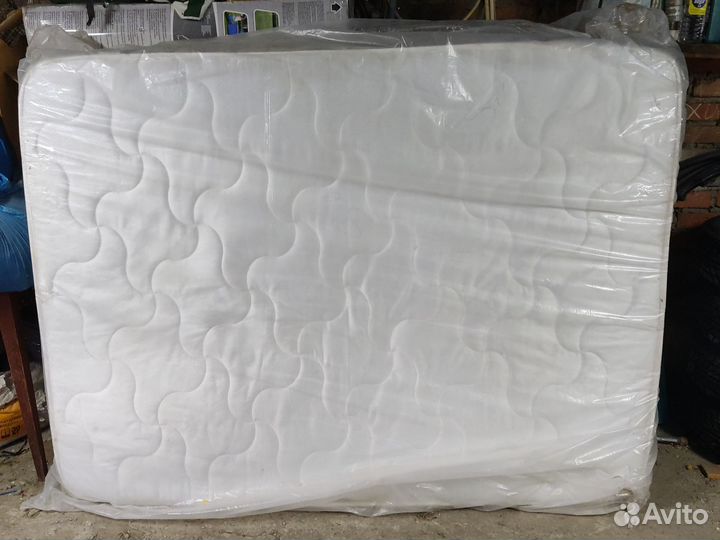 Матрас 140х200 бу