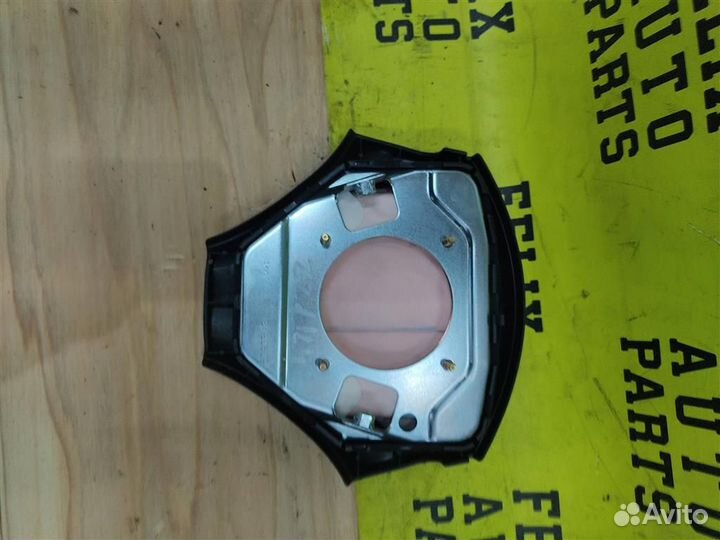 Подушка безопасности в рулевое колесо Toyota Coro