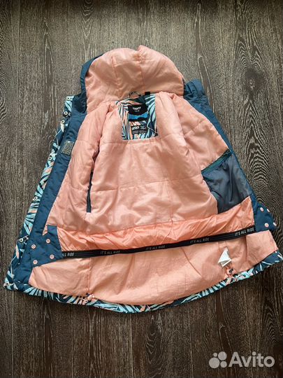 Куртка сноубордическая женская