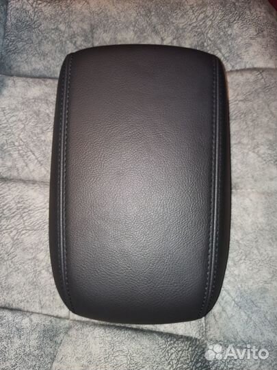 Накладка подлокотник Ford Focus 3 2011-2019
