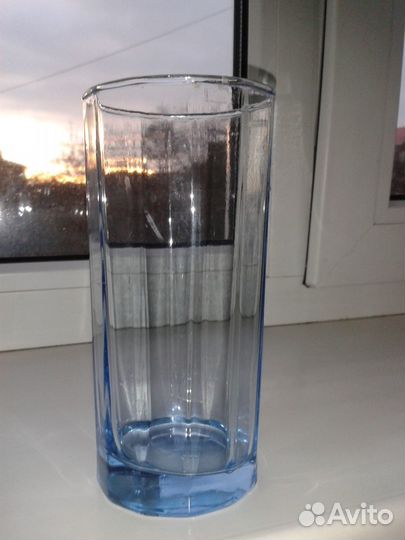 Коктейльный стеклянный стакан